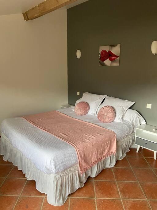 Gite A La Ferme Avec Jacuzzi Et Sauna Villefloure Luaran gambar
