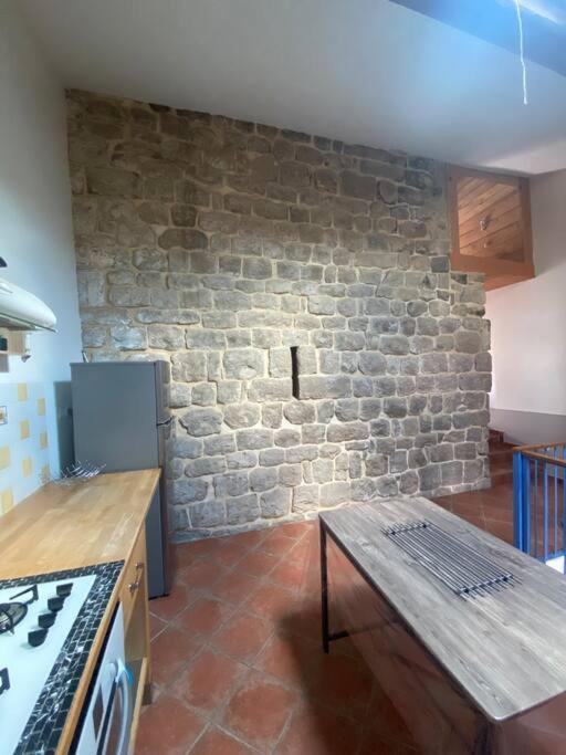 Gite A La Ferme Avec Jacuzzi Et Sauna Villefloure Luaran gambar
